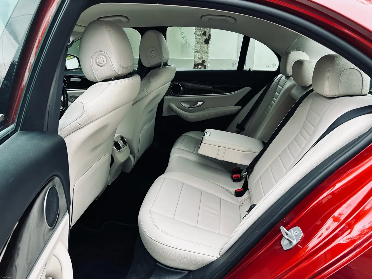 MERCEDSS BENZ E CLASS AVANTGUARD AUTOMATIC - Image 4