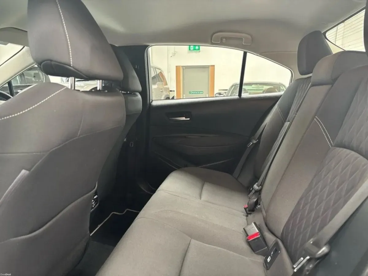 Toyota Corolla 2020 - Image 2