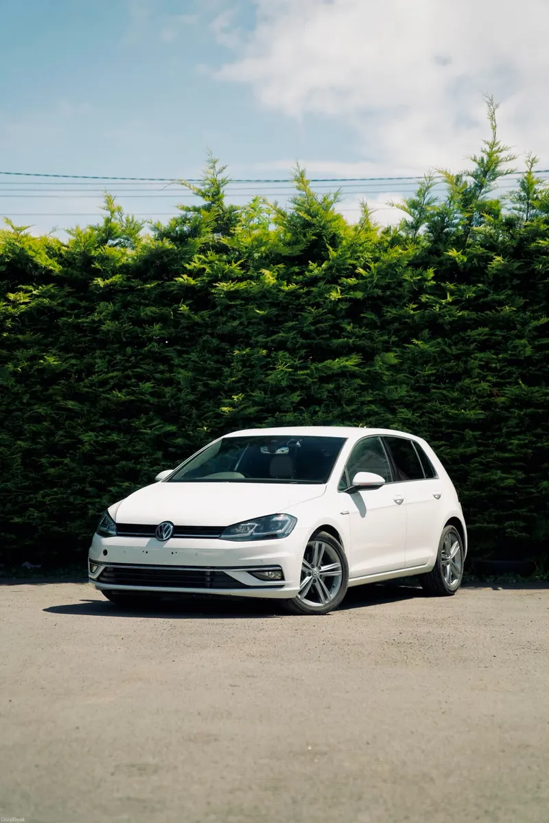 Volkswagen Golf 2.0 TDI Highline 2019 - Image 1