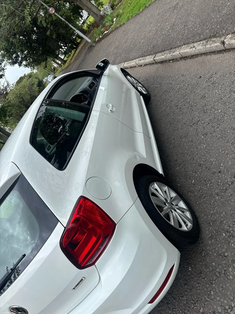 2015 vw polo - Image 4