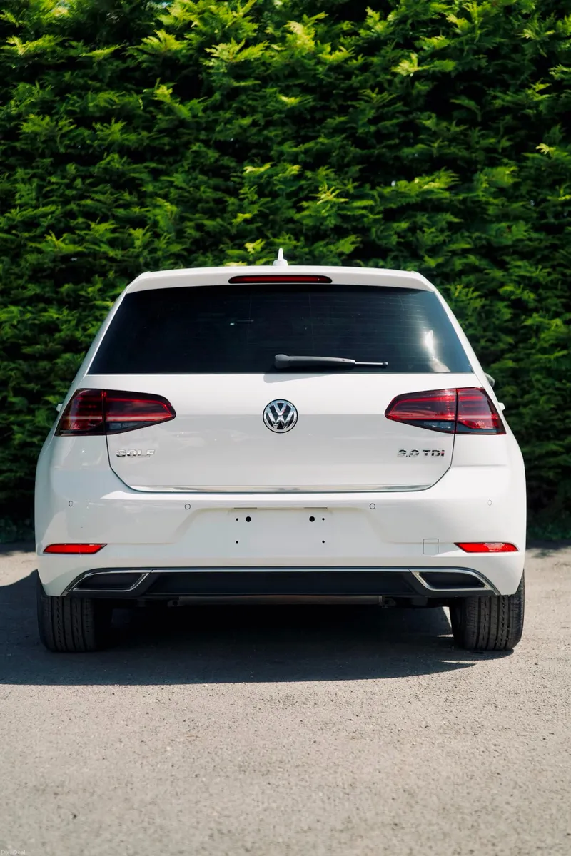 Volkswagen Golf 2.0 TDI Highline 2019 - Image 3