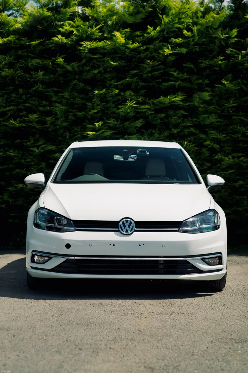 Volkswagen Golf 2.0 TDI Highline 2019 - Image 5