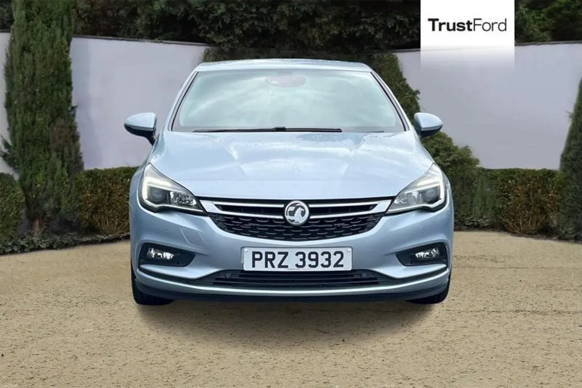 Vauxhall Astra 1.4T 16V 150 SRi 5dr - PARKING SENS - Image 6
