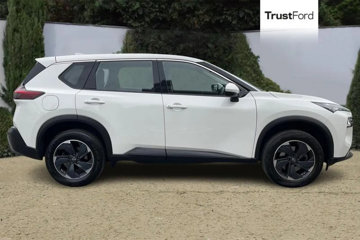 Nissan X-Trail 1.5 MHEV 163 Acenta Premium 5dr [7 - Image 3