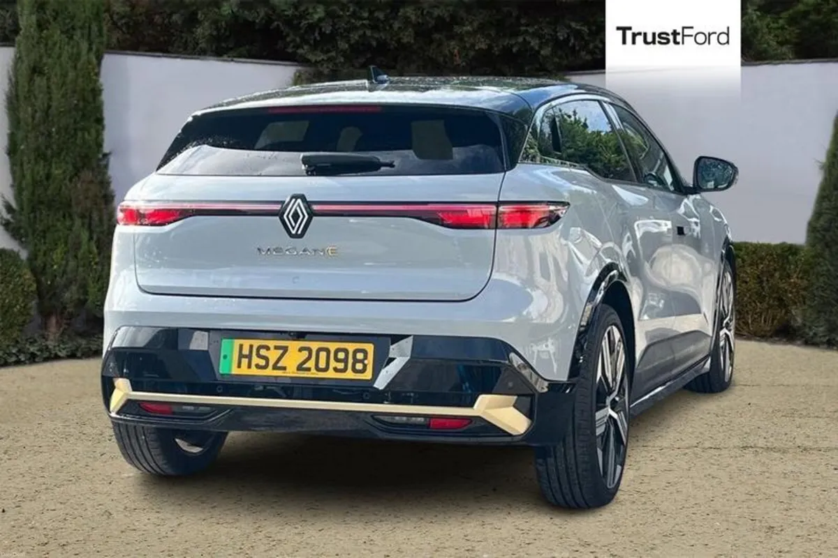 Other Other EV60 160kW Launch Edition 60kWh OC 5dr - Image 4