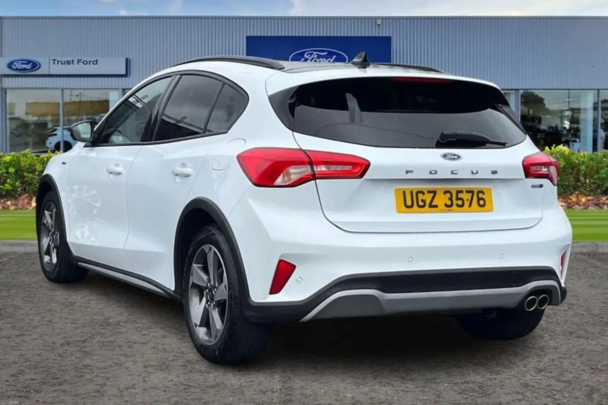Ford Focus 1.0 EcoBoost mHEV 125 Active Edition 5d - Image 2