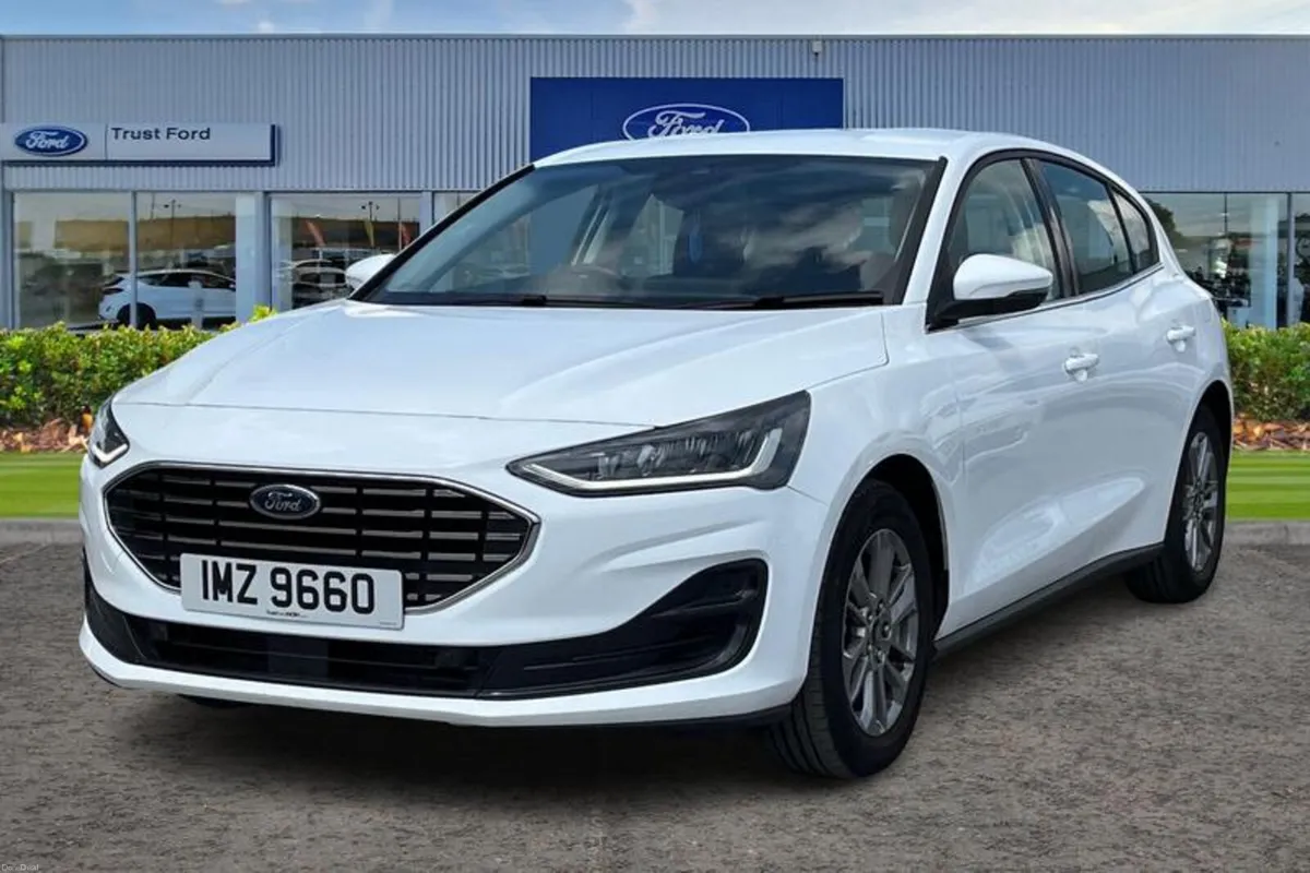 Ford Focus 1.0T EcoBoost MHEV Titanium Hatchback 5 - Image 5