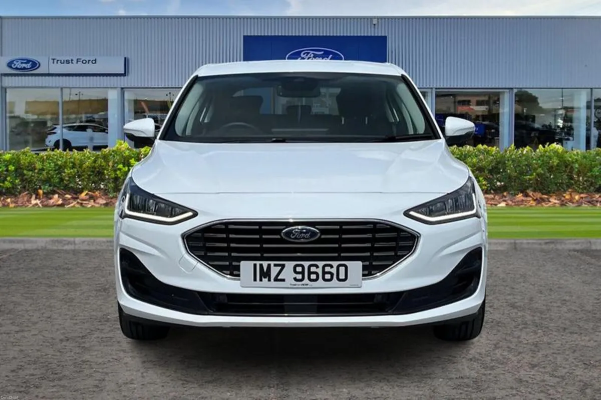 Ford Focus 1.0T EcoBoost MHEV Titanium Hatchback 5 - Image 6