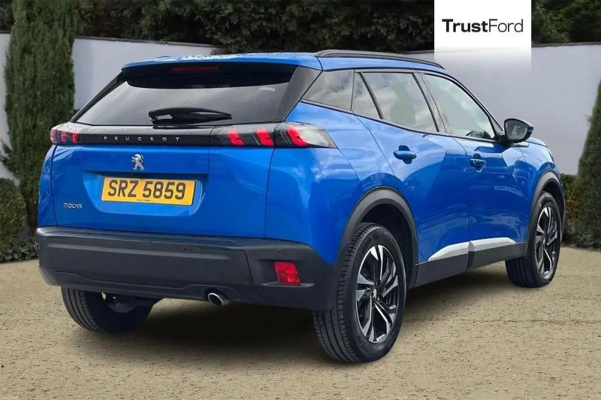 Peugeot 2008 1.5 BlueHDi 110 Allure 5dr **REAR REV - Image 4