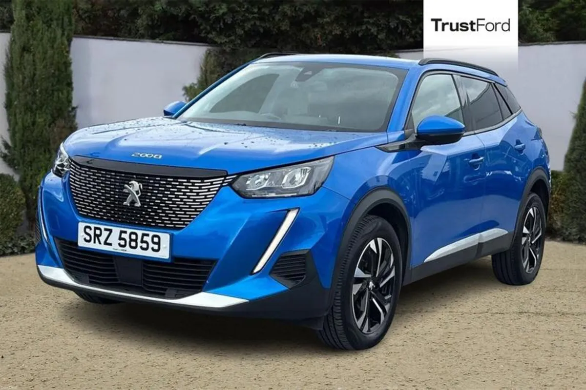 Peugeot 2008 1.5 BlueHDi 110 Allure 5dr **REAR REV - Image 5