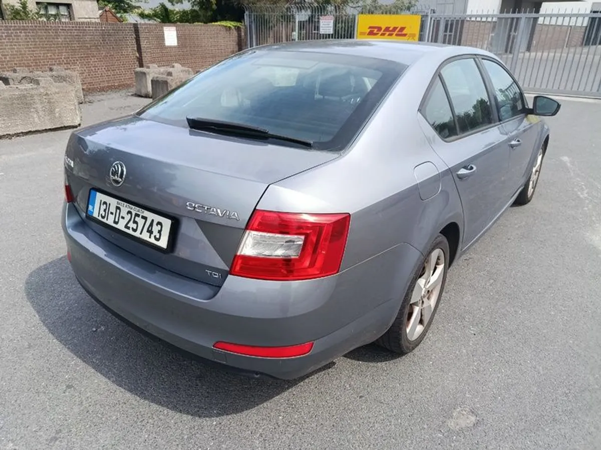 2013 Skoda Octavia 1.6 Diesel - Image 5