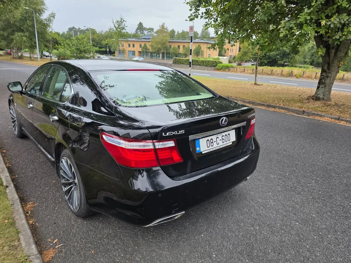 Lexus LS 600h - Image 3
