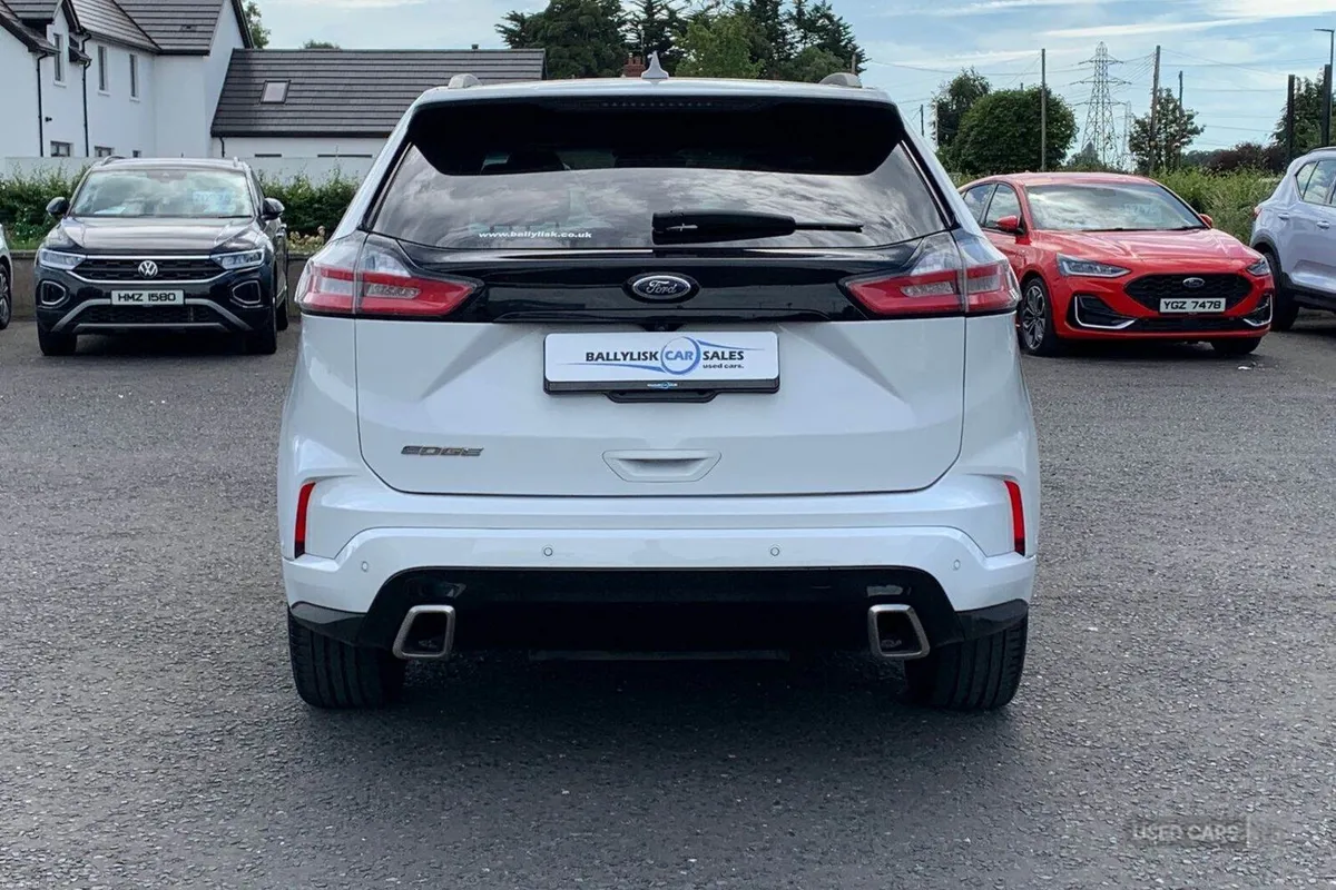 Ford Edge 2.0 EcoBlue 238 ST-Line Auto AWD in Whit - Image 5
