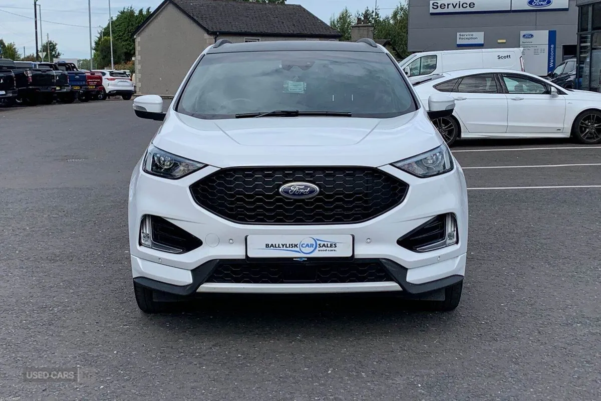 Ford Edge 2.0 EcoBlue 238 ST-Line Auto AWD in Whit - Image 4