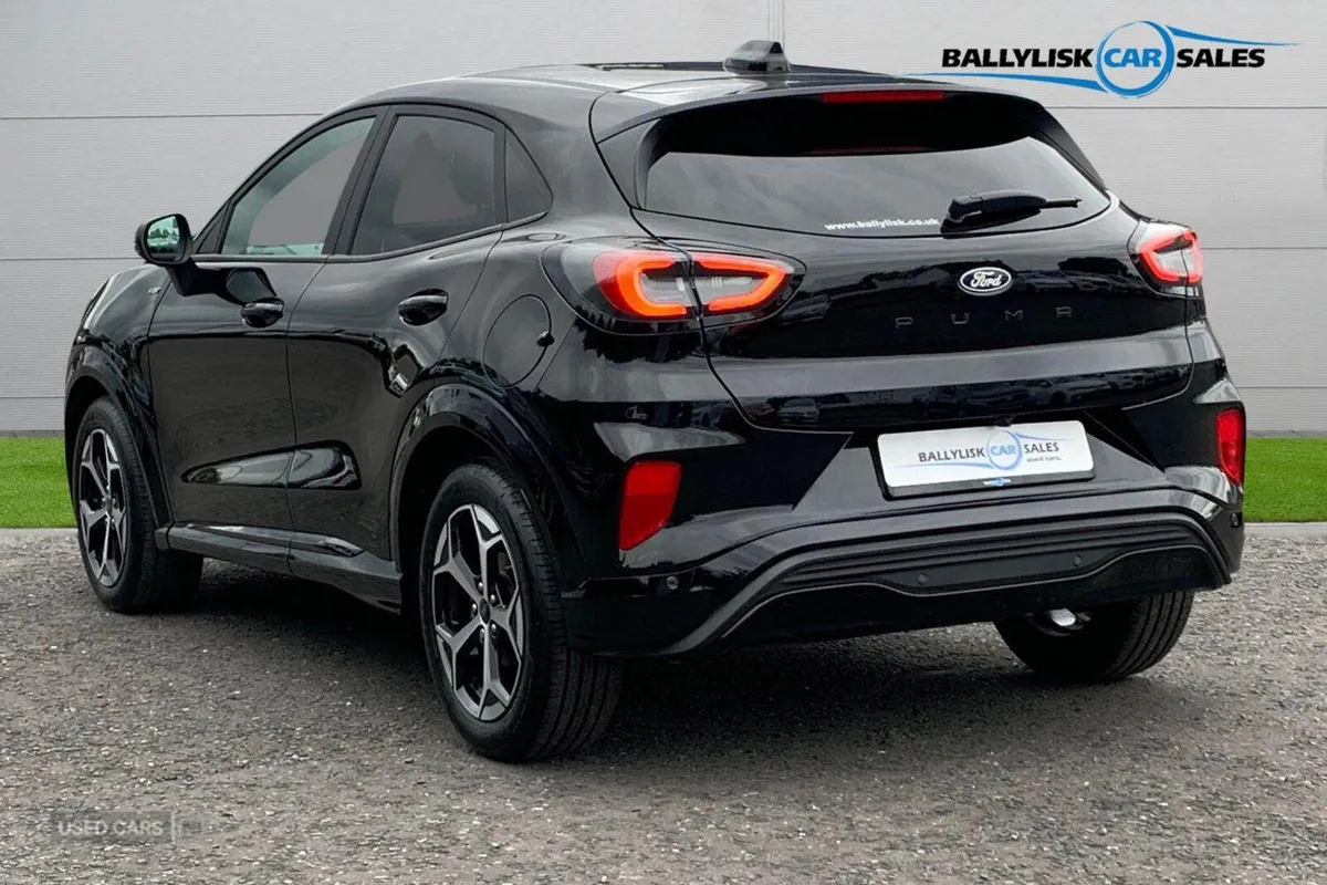 Ford Puma 1.0T 125PS Auto ST-Line in Agate Black w - Image 2