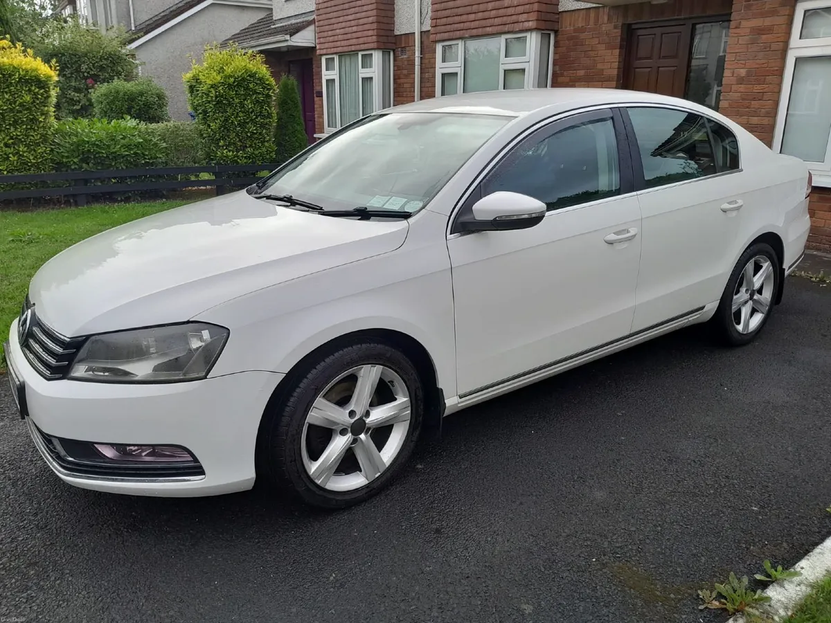 2012 Volkswagen Passat NCT & Tax €4,250 - Image 1