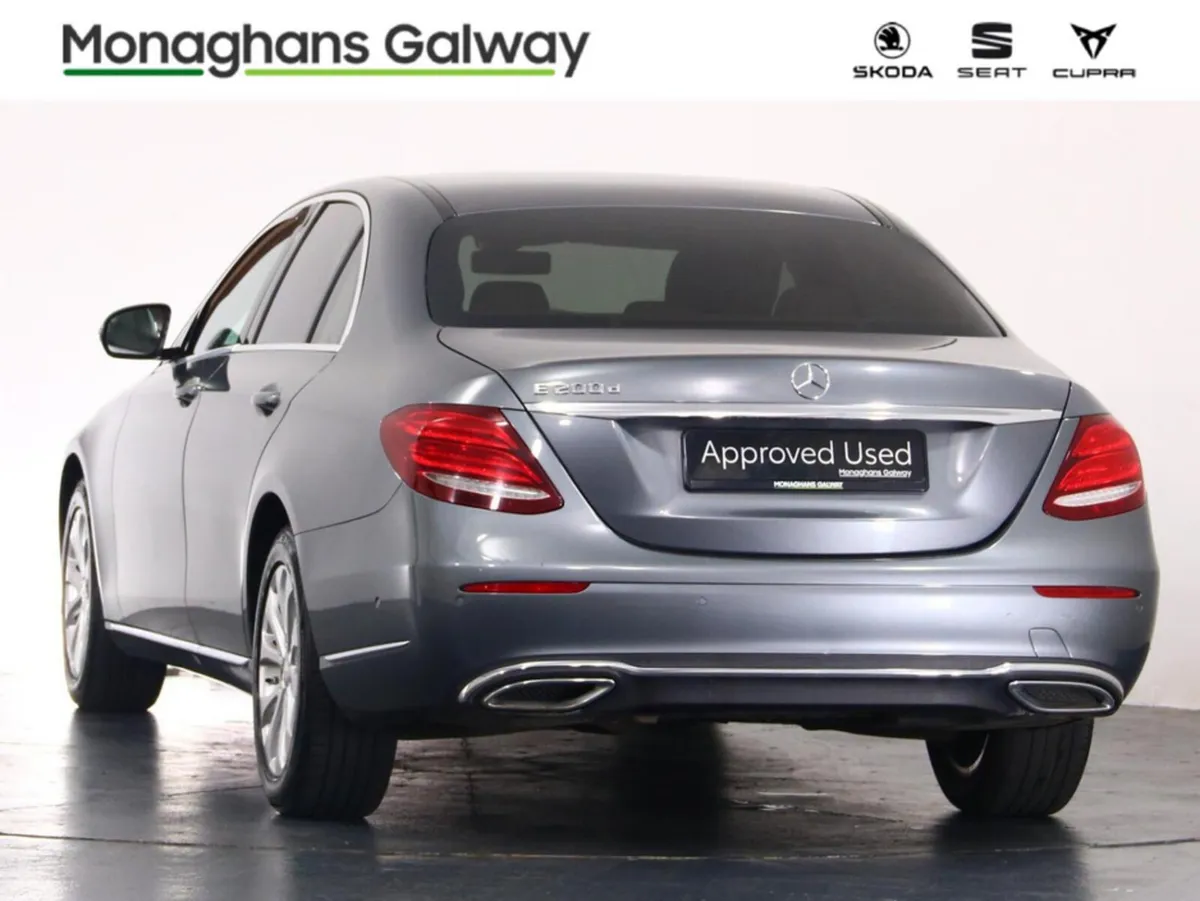 Mercedes-Benz E-Class 200 D EXCLUSIVE 4DR A 200D A - Image 4