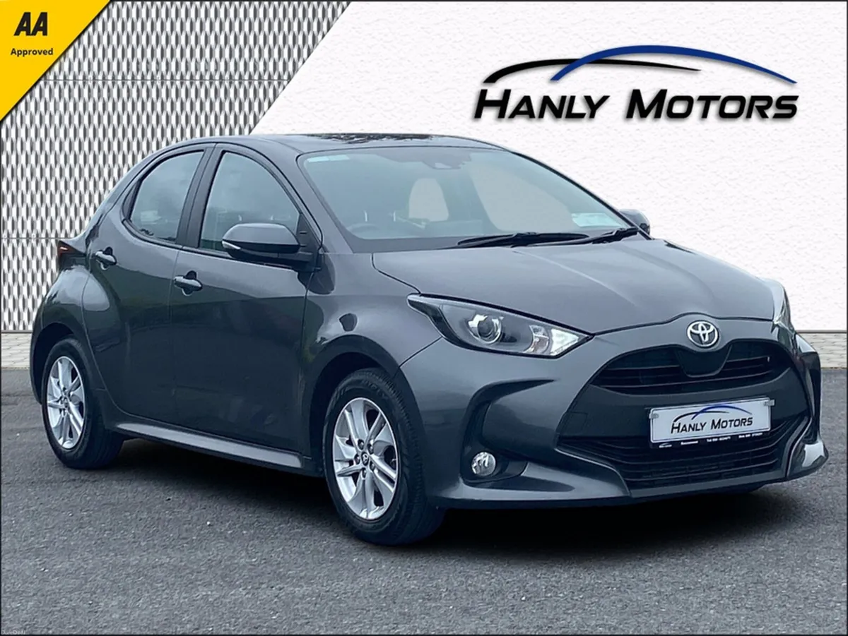 Toyota Yaris 1.0 LUNA 4DR - Image 1