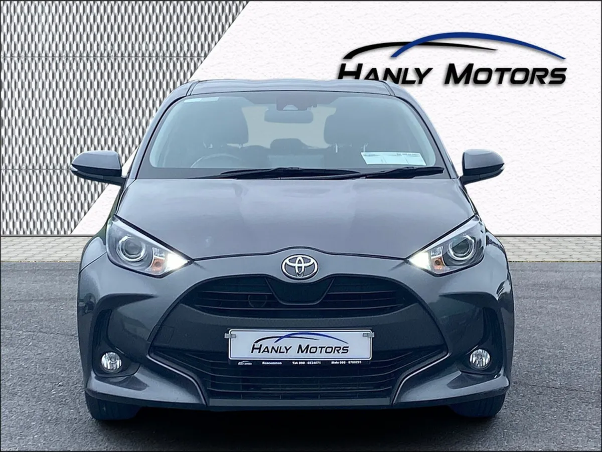 Toyota Yaris 1.0 LUNA 4DR - Image 2