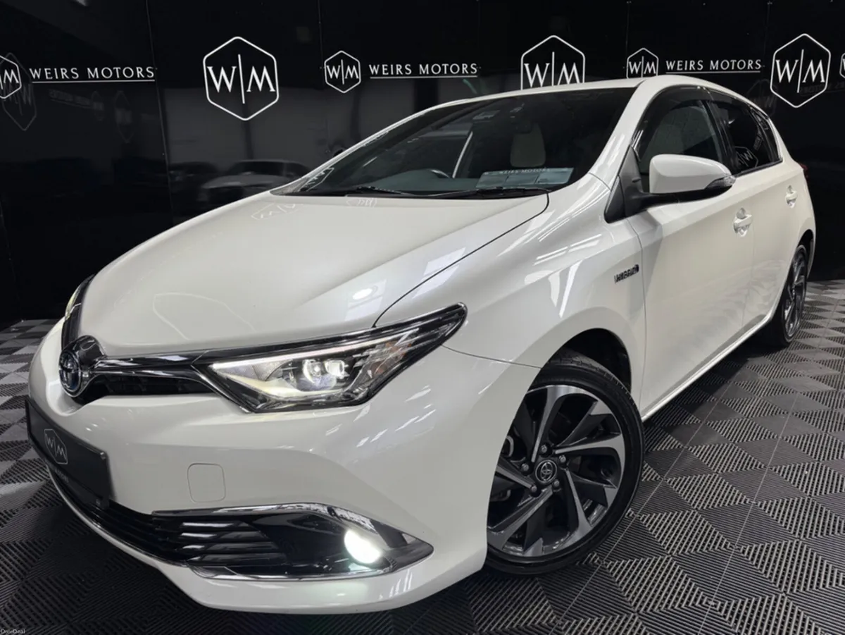 Toyota Auris HYBRID//AUTOMATIC//ONLY74,762KM - Image 1