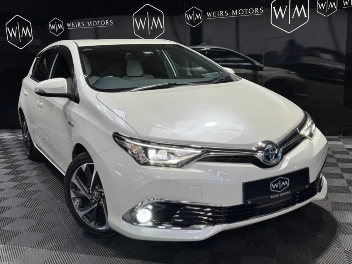 Toyota Auris HYBRID//AUTOMATIC//ONLY74,762KM - Image 6