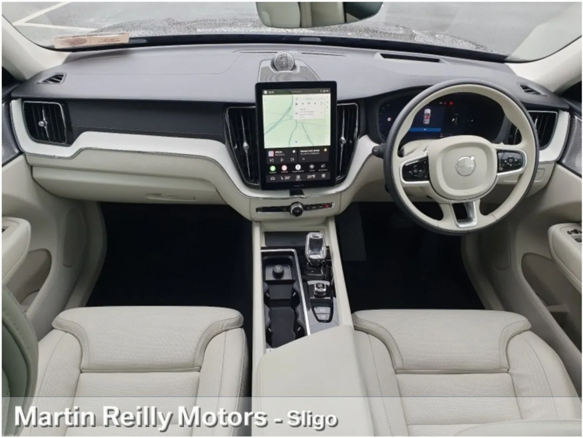 Volvo XC60 MY26 AWD PLUG-IN HYBRID U - Image 2