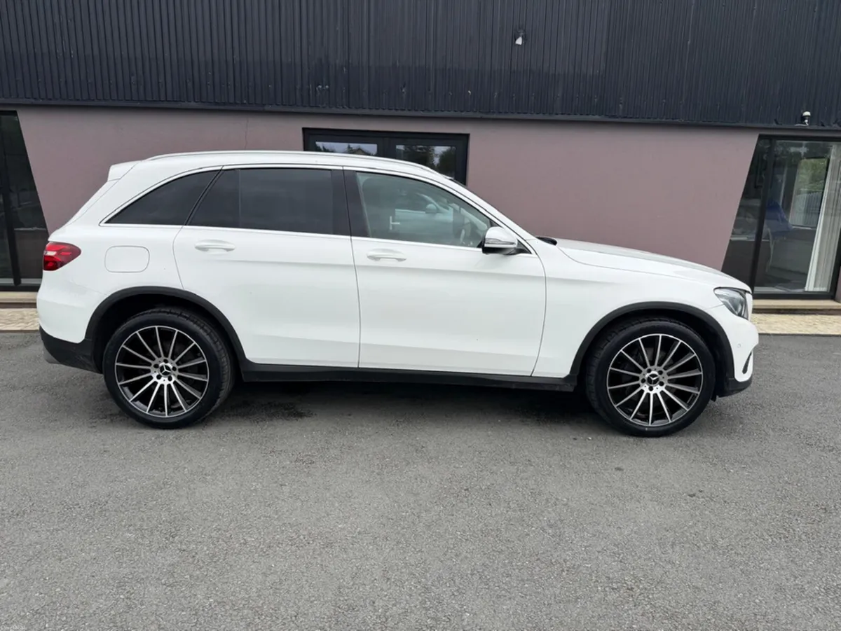 Mercedes-Benz GLC 220D 4MATIC SPORT AU - Image 2