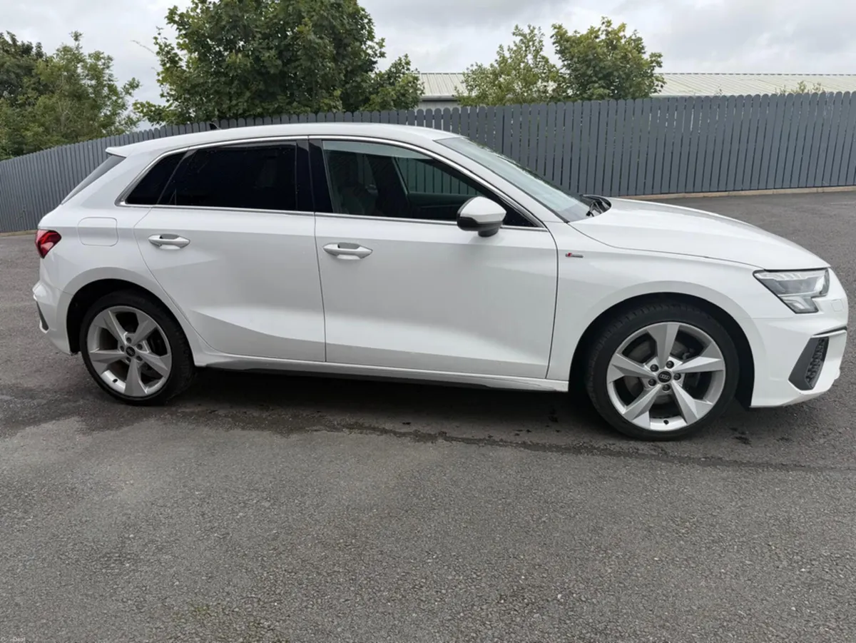 Audi A3 S LINE 40 TFSI E S-A SPORTBACK - Image 5