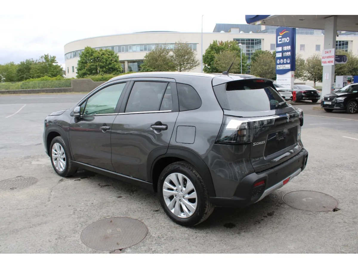 Suzuki SX4 S-Cross 1.4 hybrid motion + 10 yr warra - Image 6