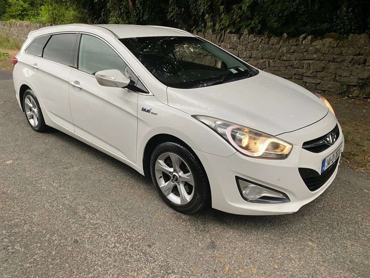 HYUNDAI I40 LUXURY TOURING NCT 7/27 BEAUTIFUL EXA - Image 6