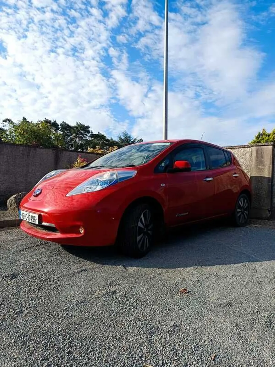2016 Nissan Leaf - Image 1