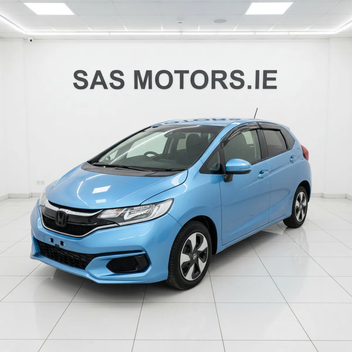 Honda Fit Hybrid Automatic 2017 Low Miles Leather - Image 1