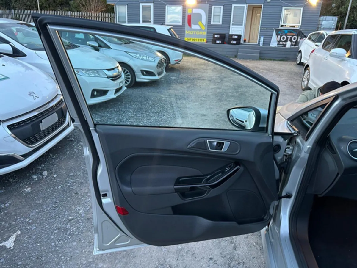 Ford Fiesta 1.0L Automatic Petrol - Low mileage (1 - Image 4