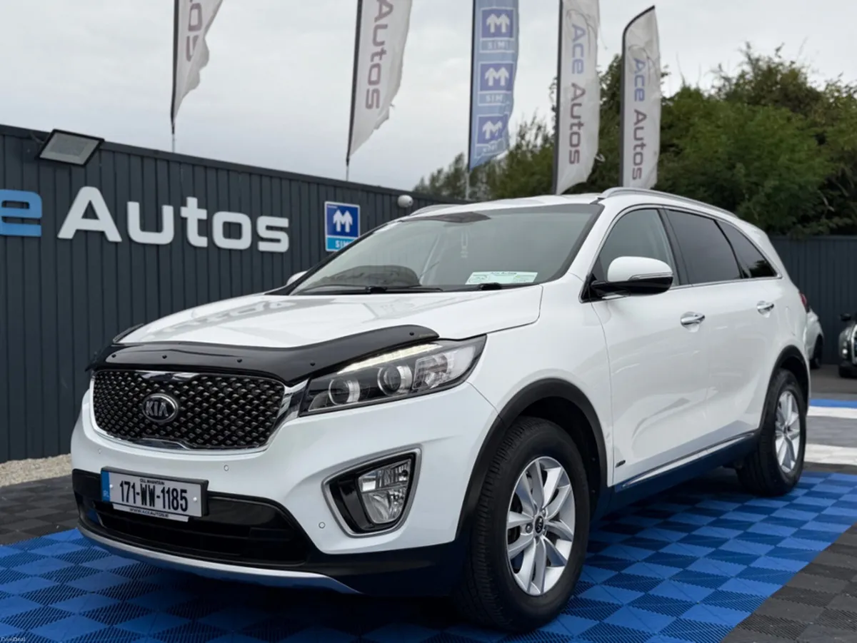 Kia Sorento PLATINUM 4X2 -2.2 DIESEL - MANUAL - 12 - Image 2