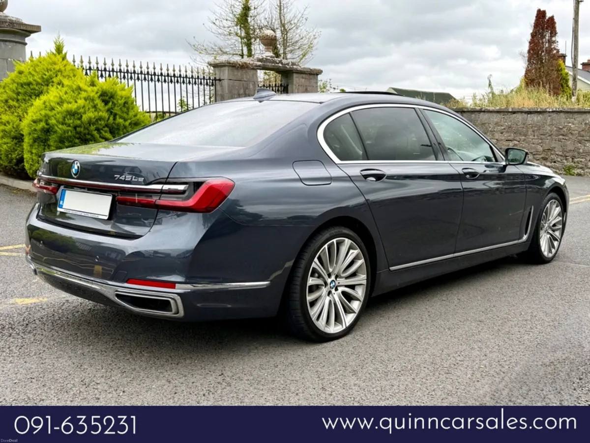 BMW 7-Series 745e LWB X-DRIVE AUTO==HUGE SPEC== - Image 3
