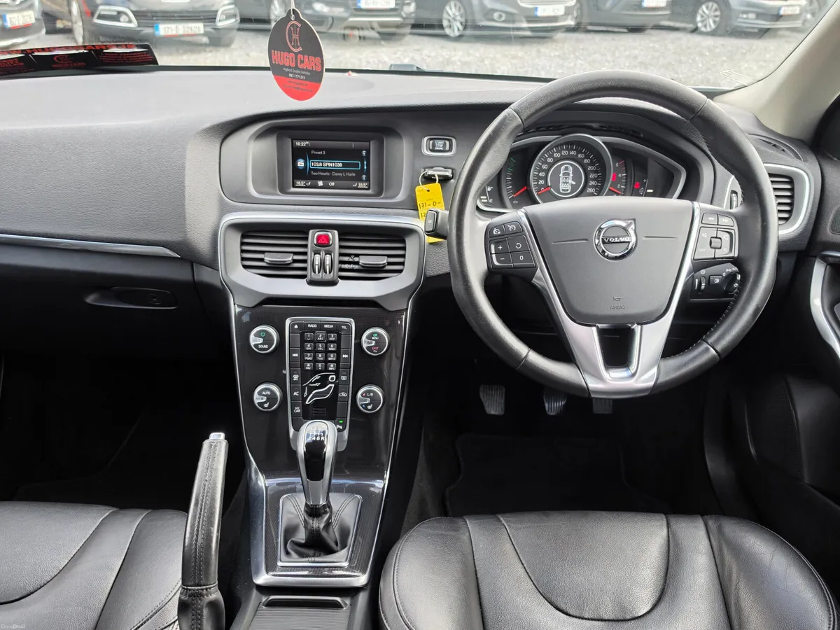 2017 Volvo V40 2.0d/Irish/New NCT/Warranty - Image 6