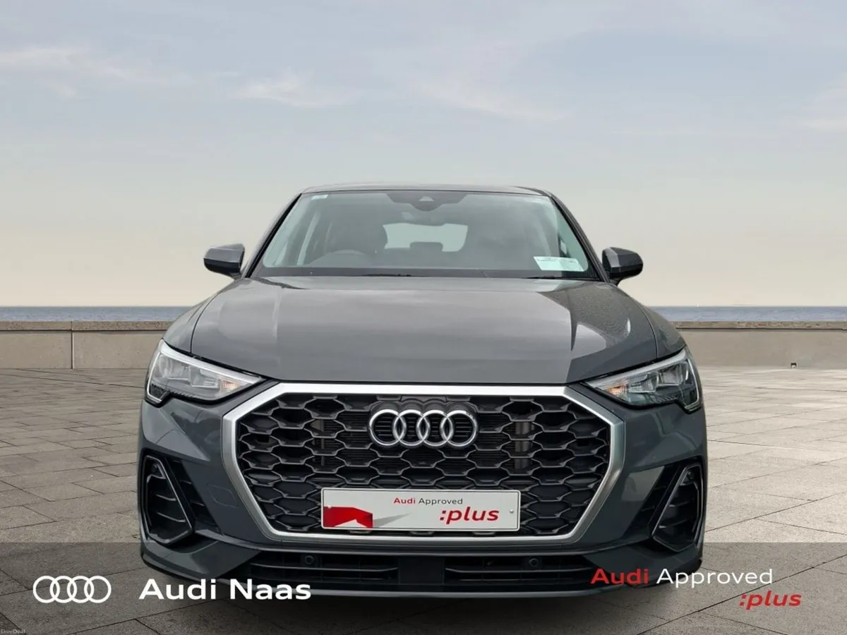 Audi Q3 45 TFSI E S Tronic SE - Image 2