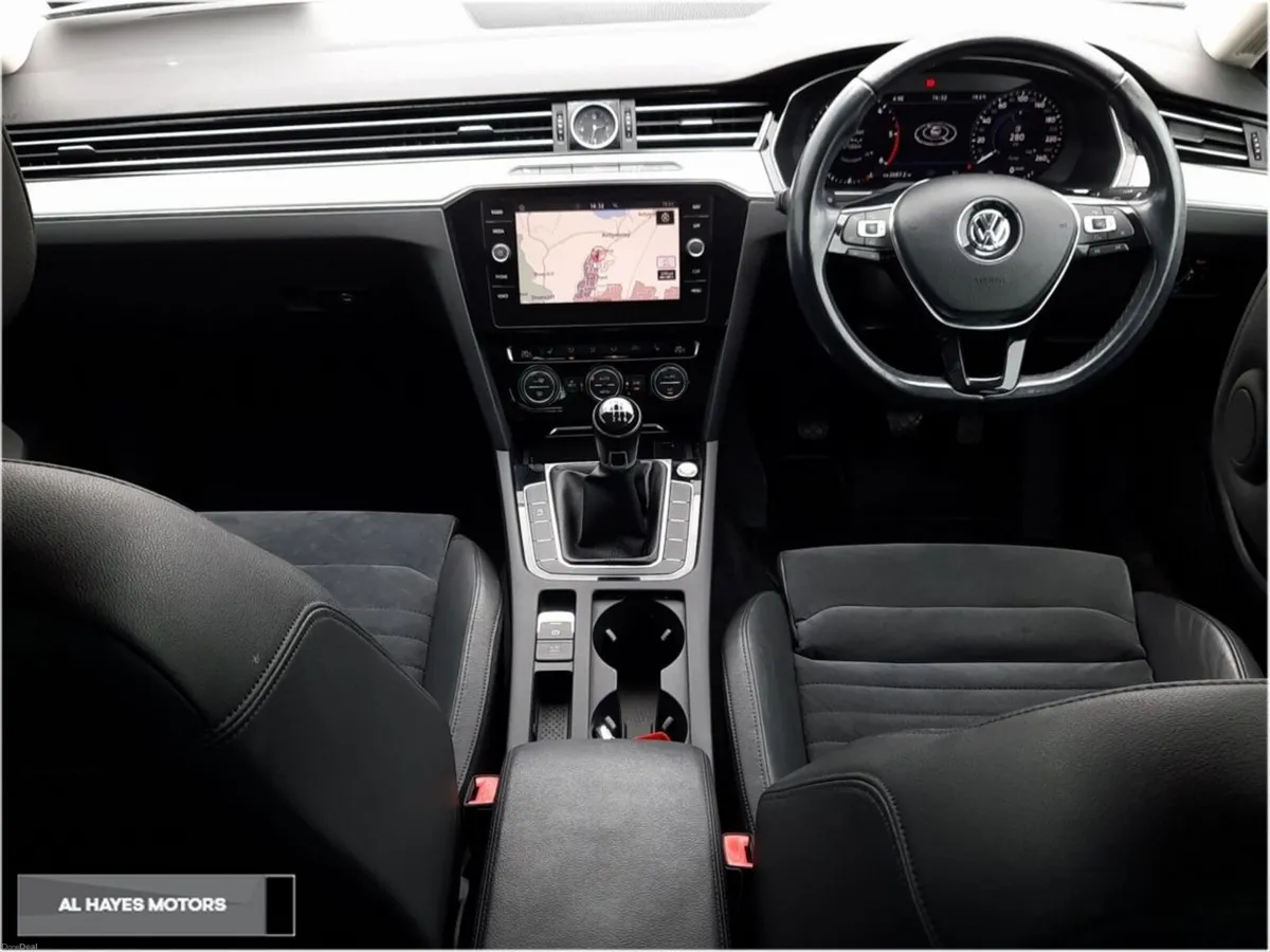 Volkswagen Passat HIGHLINE BUSINESS EDITION BE 1.6 - Image 2
