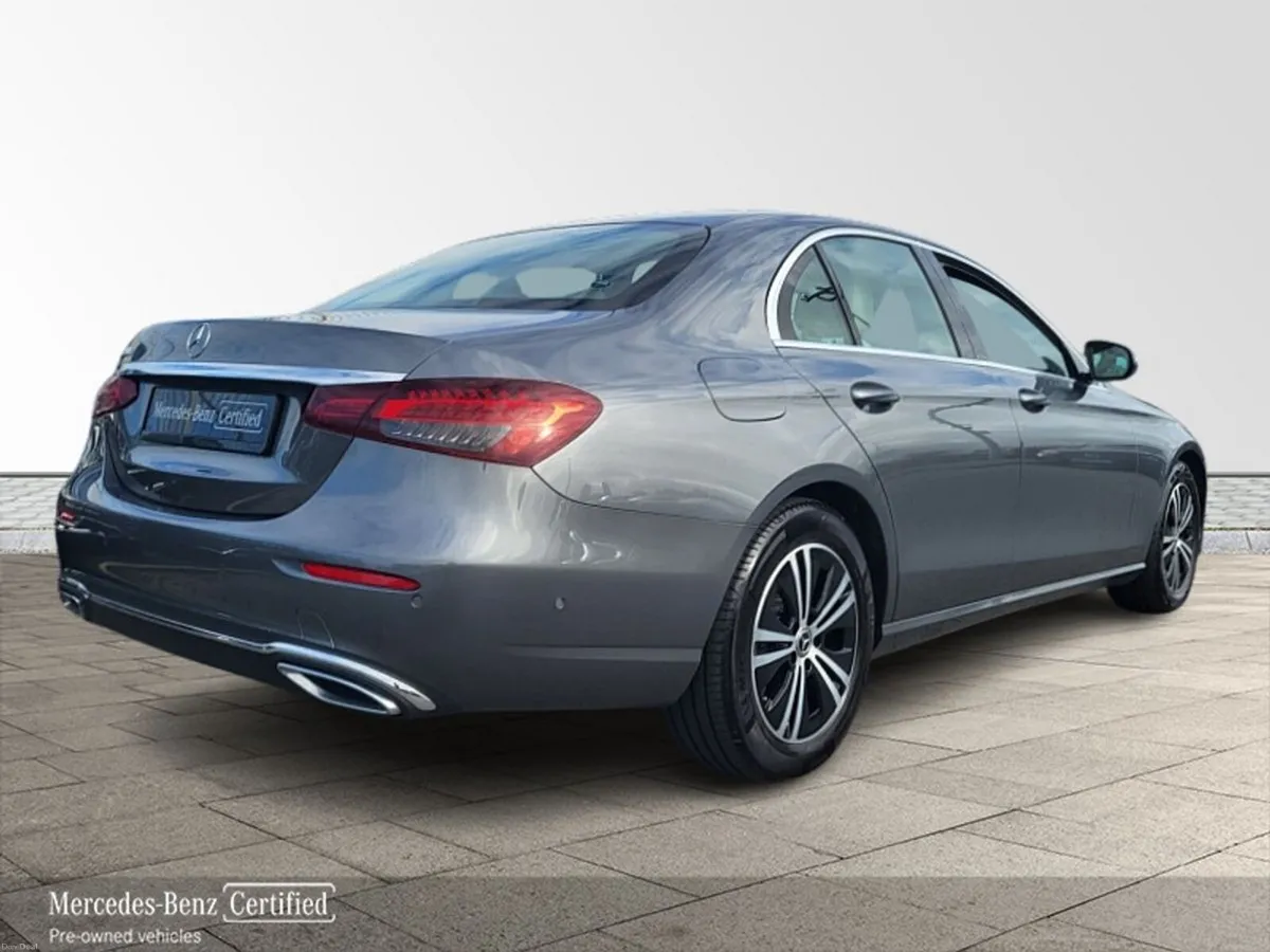 Mercedes-Benz E-Class E220d Avantgarde AUTO - Image 4