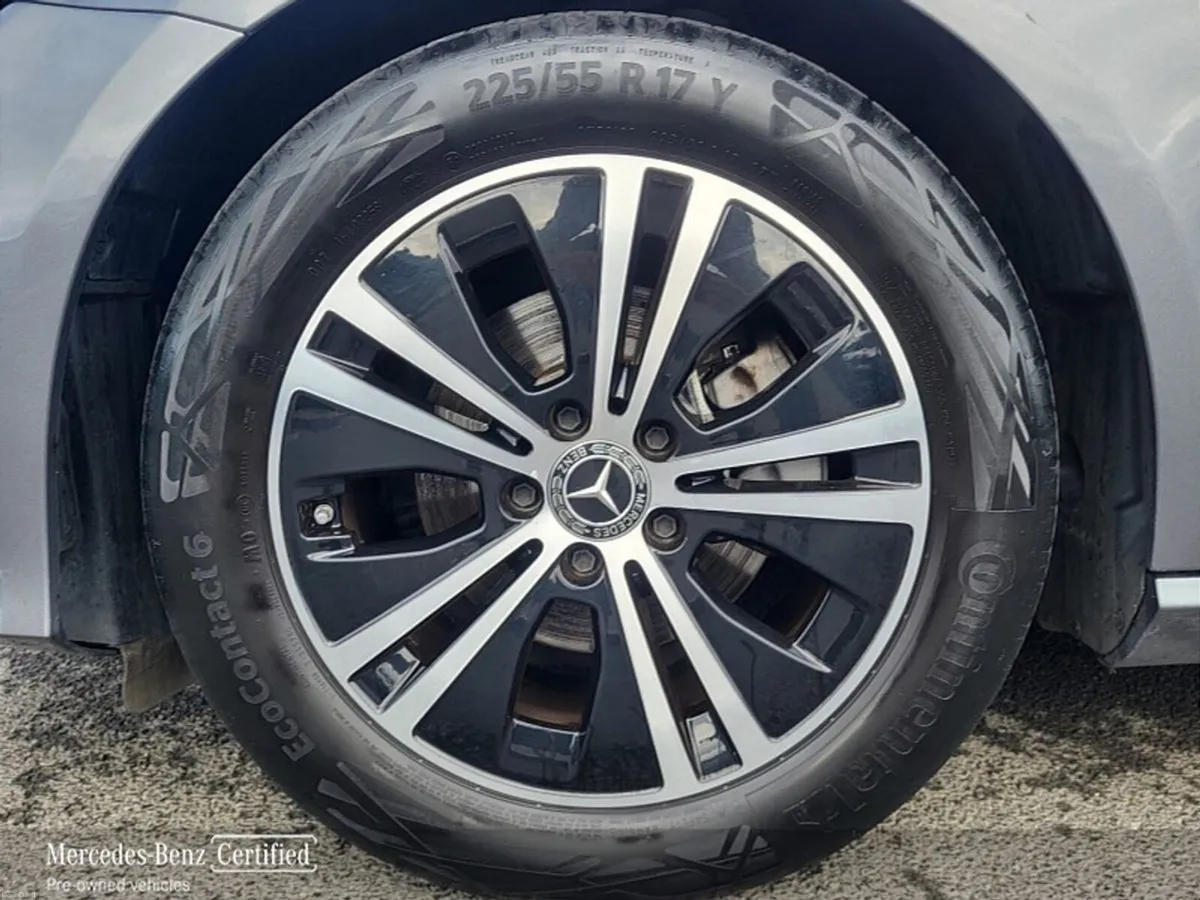 Mercedes-Benz E-Class E220d Avantgarde AUTO - Image 5