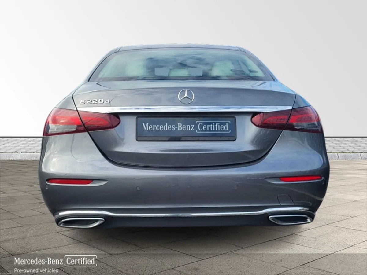 Mercedes-Benz E-Class E220d Avantgarde AUTO - Image 6