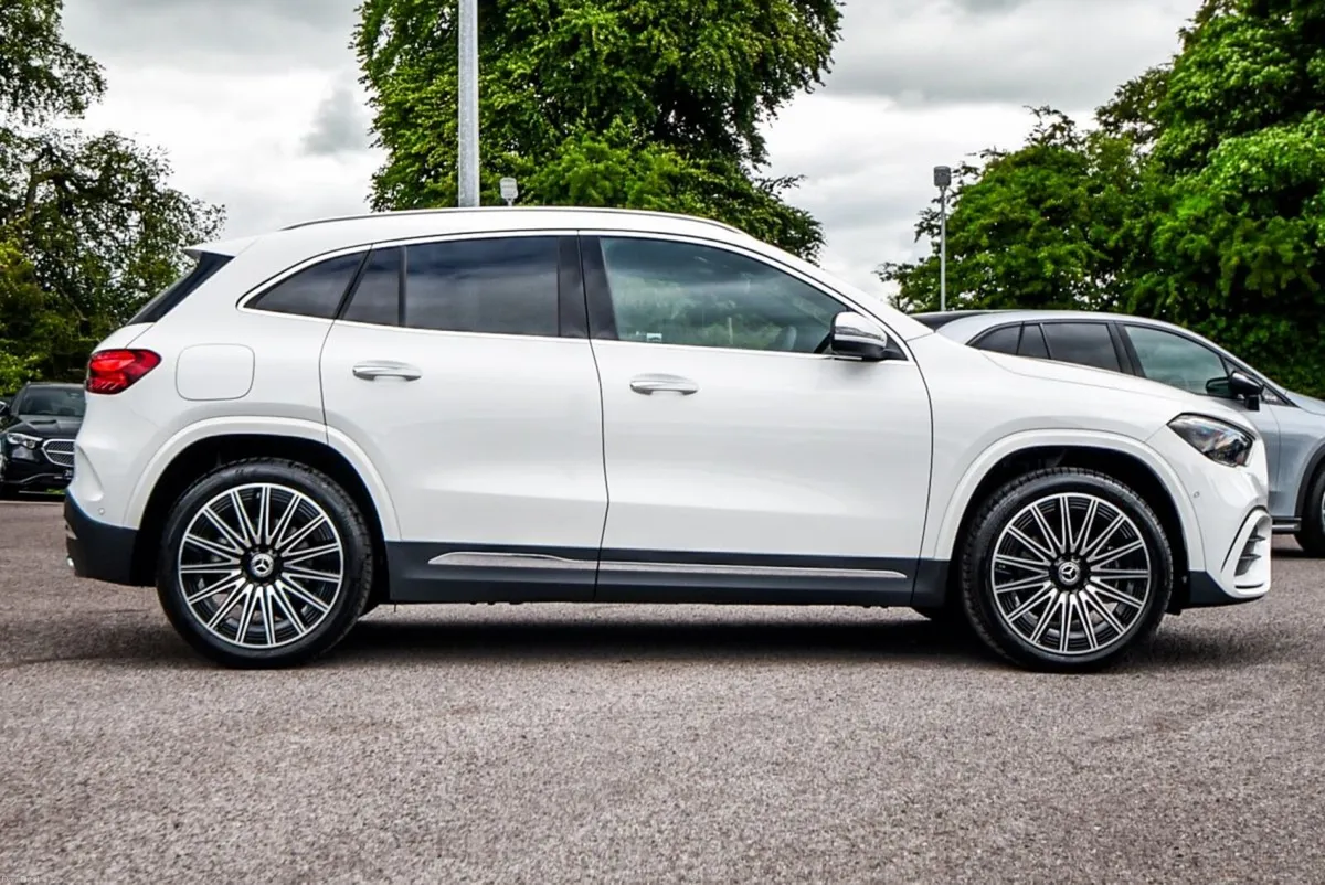 Mercedes-Benz GLA 250e AMG Premium 215bhp - Image 3