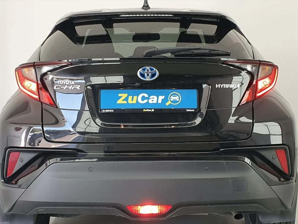 Toyota C-HR 1.8 HYBRID SPORT - Image 4