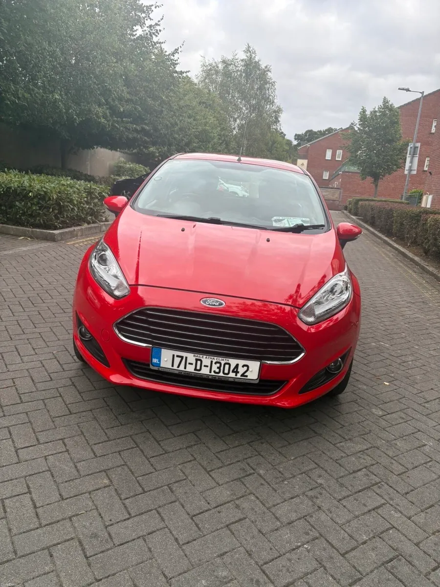 Car - Image 1