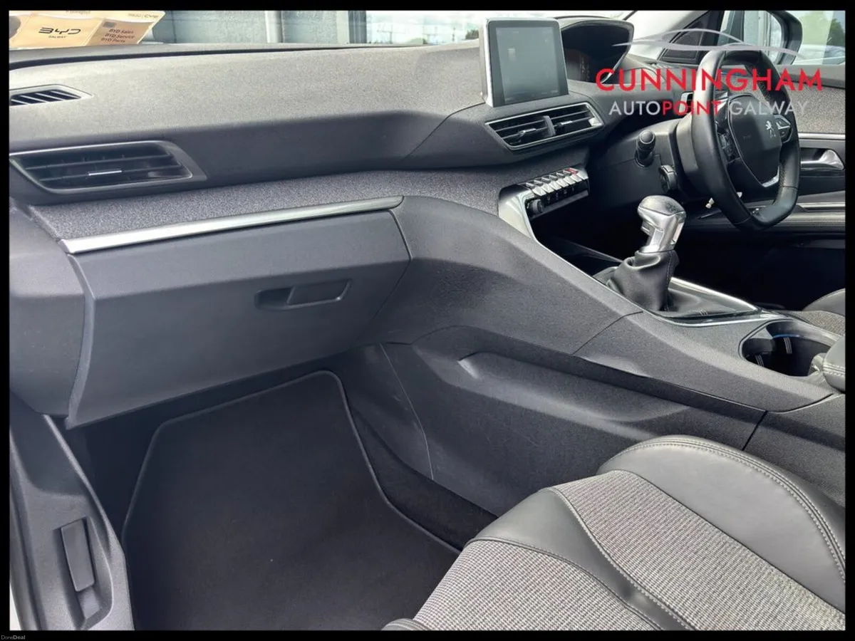 Peugeot 3008 Allure 1.6 Blue HDI 120 - Image 6
