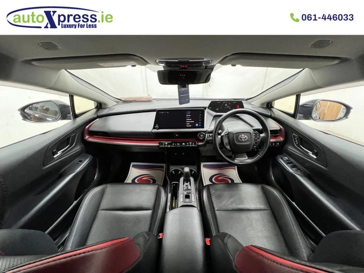 Toyota Prius 2.0 Z 360 camera, Low mileage, Automa - Image 2