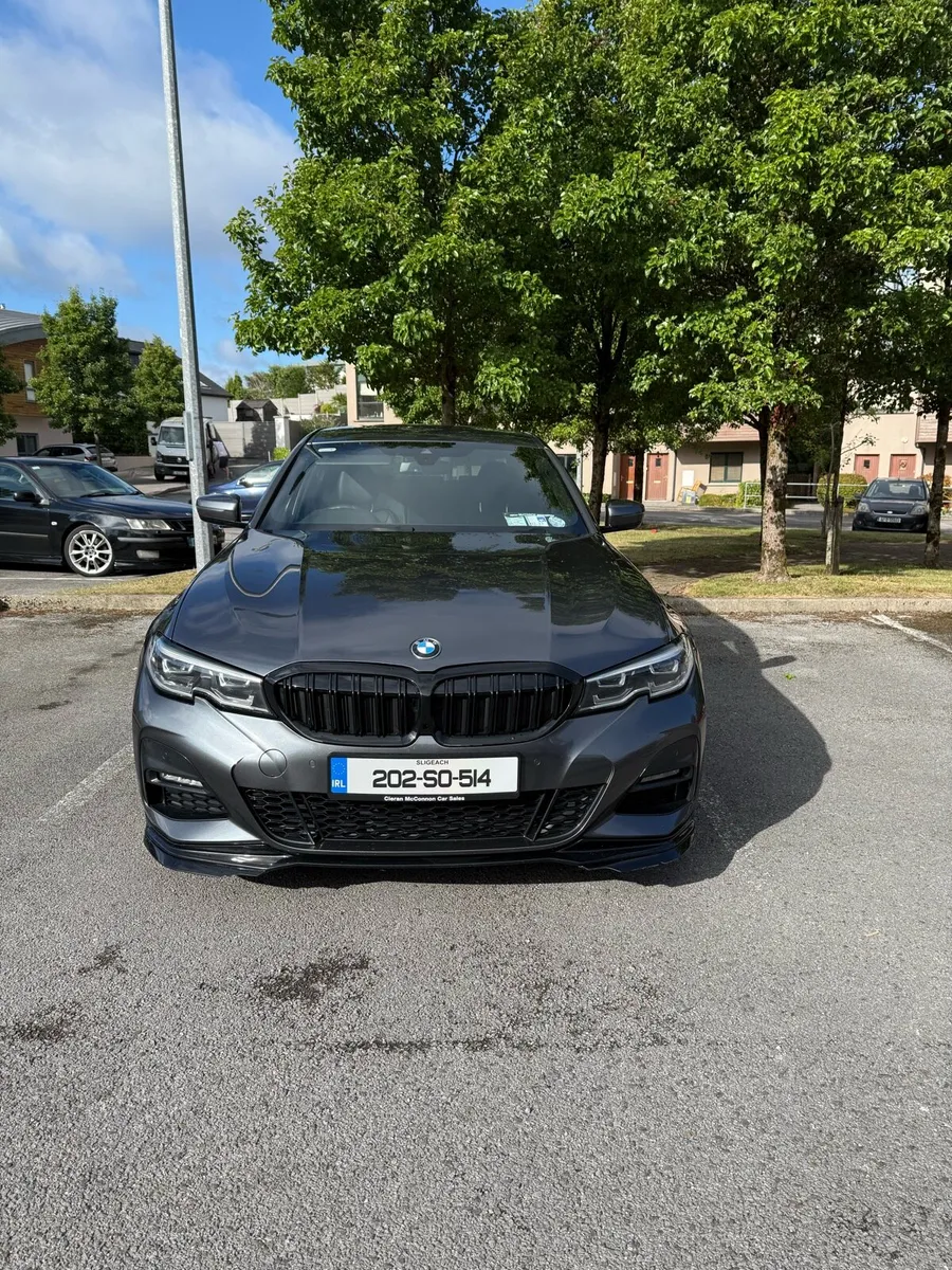 BMW 330e M-Sport - Image 2