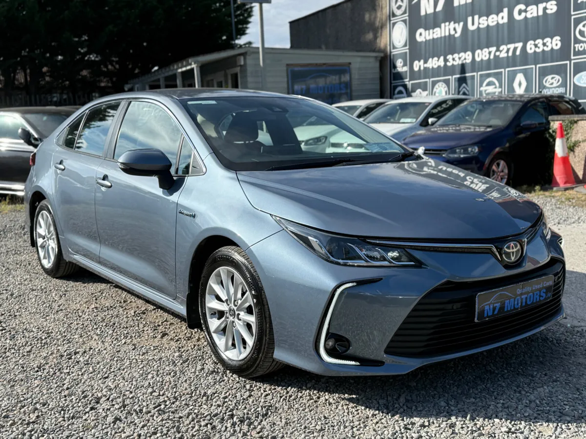 2019 Toyota Corolla 1.8 HYBRID LUNA AUTO - Image 1