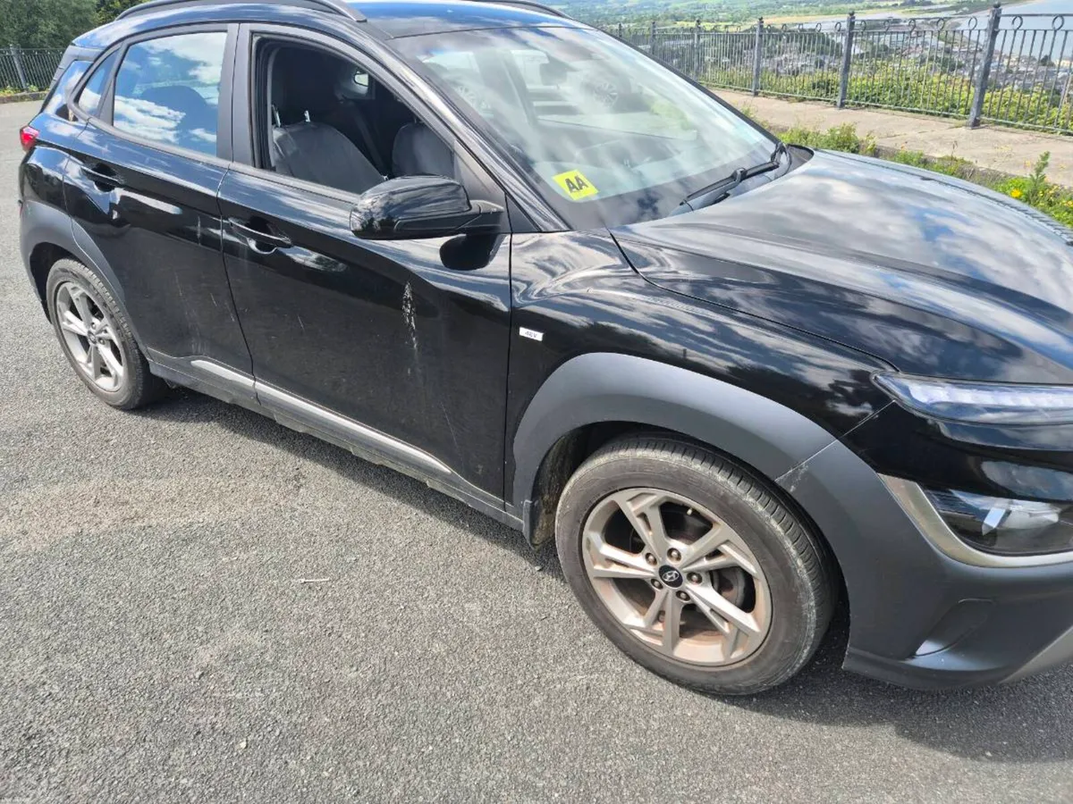 Car - Image 3