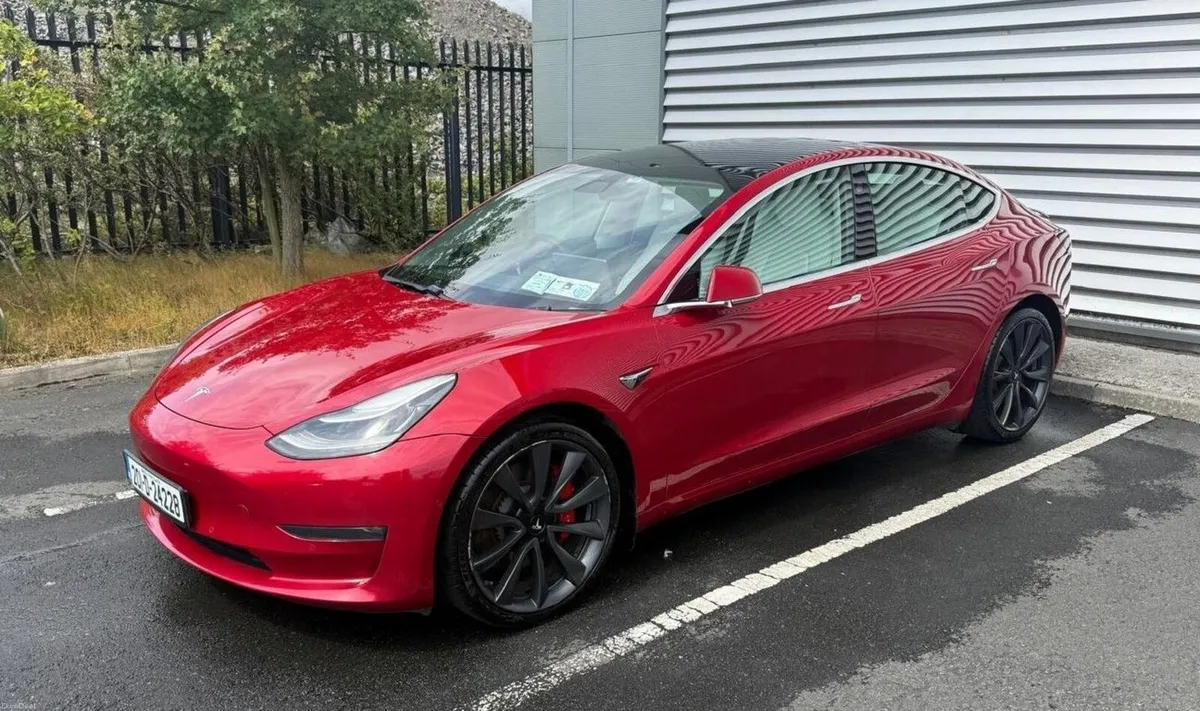 Tesla Model 3 2020 - Image 1